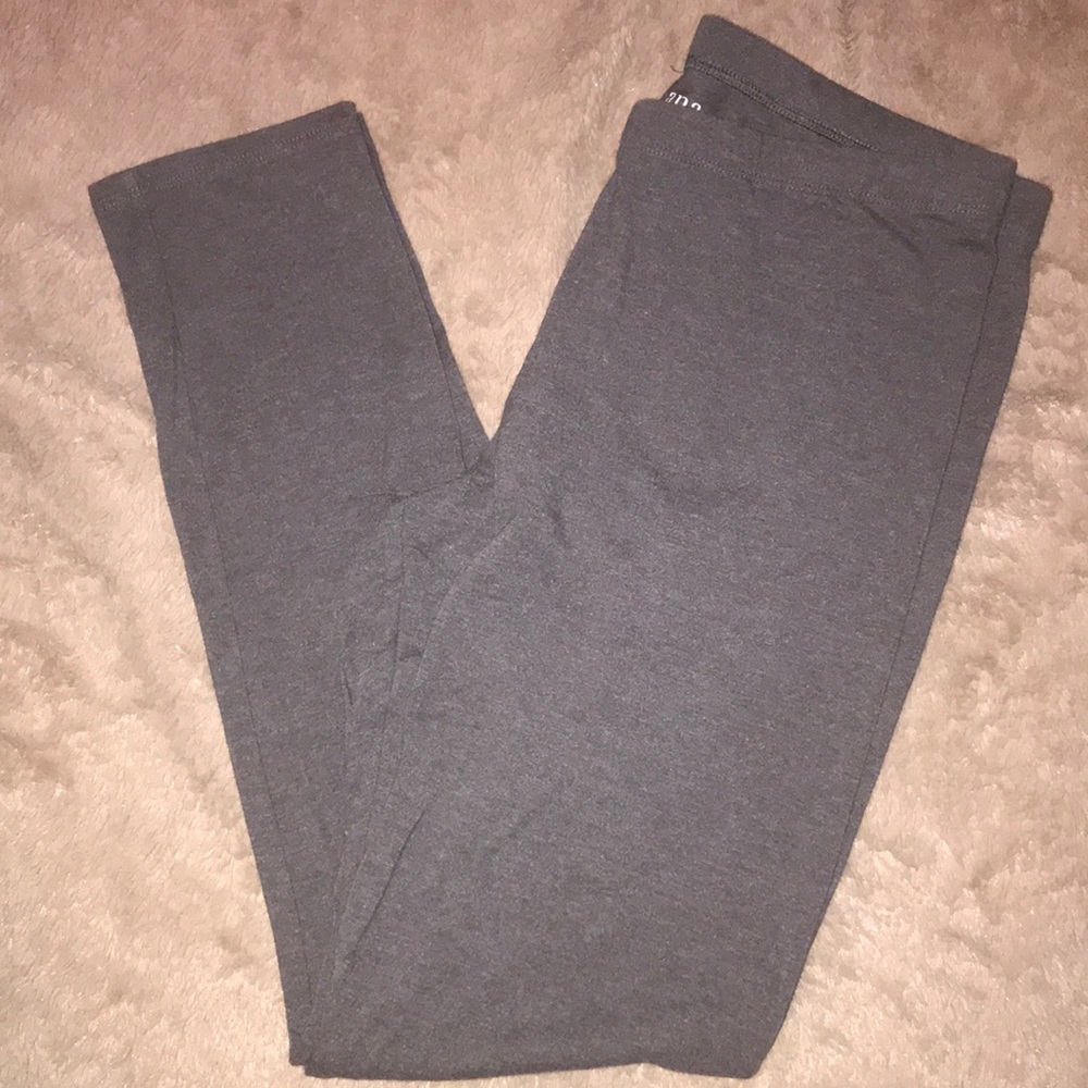 Women’s gray leggings